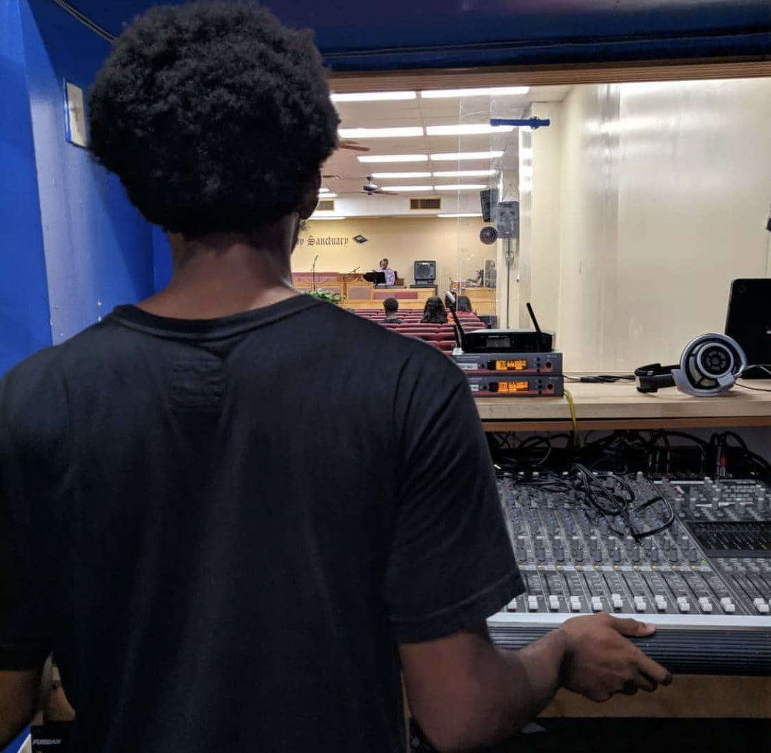 Tuning sound systems on the fly.